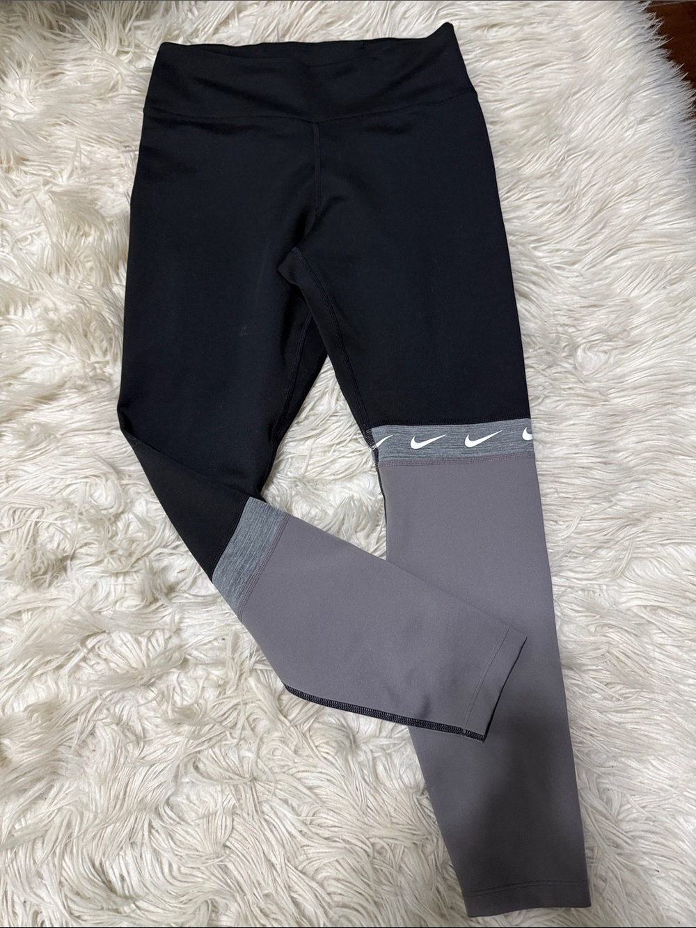Nike Black and Gray Colorblock Girls' Leggings with Swoosh Detail
